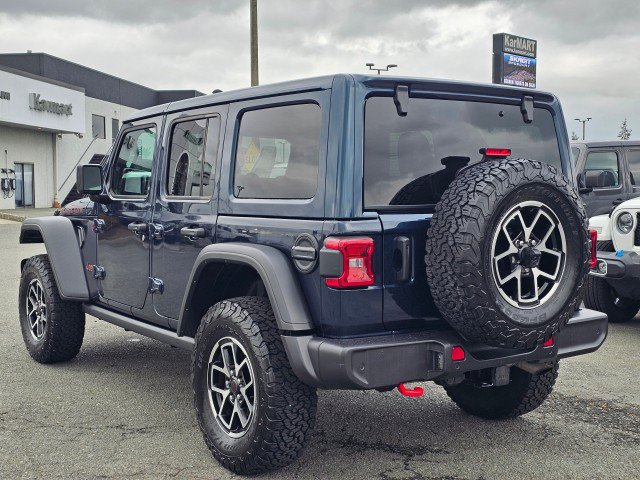 Used 2025 Jeep Wrangler Unlimited Rubicon w/ Safety Group AWD/4WD image 5