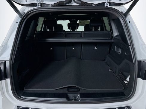 New 2026 Mercedes-Benz GLB 250 image 22