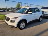 Used 2022 Hyundai Venue SE image 2
