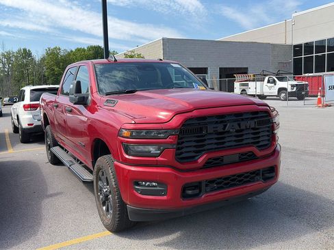 Used 2026 RAM 2500 Big Horn AWD/4WD image 2