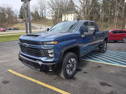 New 2026 Chevrolet Silverado 2500 Custom w/ Custom Value Package image 3