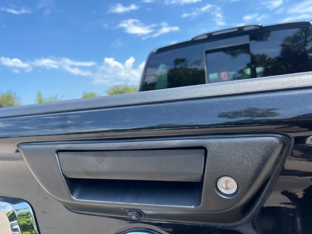 Used 2019 Nissan Titan Platinum Reserve AWD/4WD image 42
