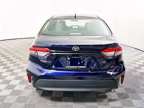 Used 2024 Toyota Corolla LE image 4