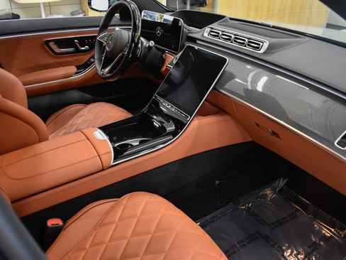 Certified 2025 Mercedes-Benz S 580 4MATIC Sedan image 23