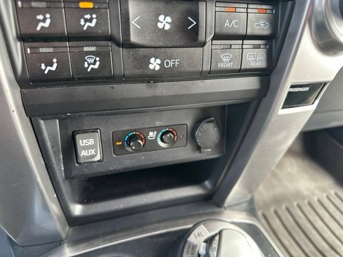 Used 2016 Toyota 4Runner Limited AWD/4WD image 22