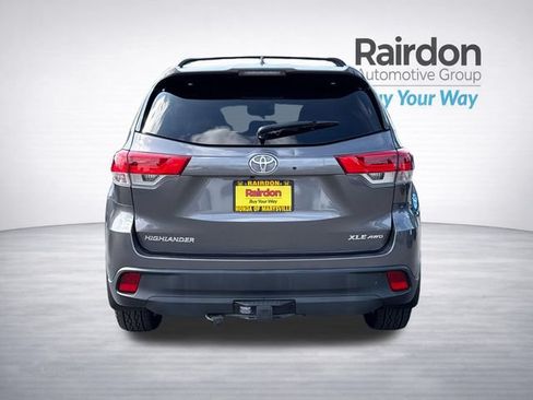 Used 2018 Toyota Highlander XLE AWD/4WD image 6