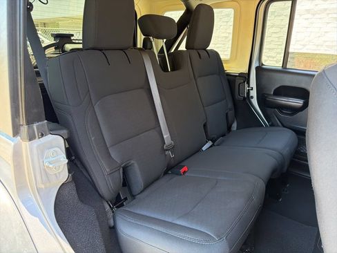 Used 2020 Jeep Wrangler Unlimited Sport S AWD/4WD image 11
