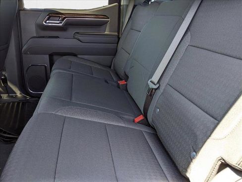 New 2024 GMC Sierra 1500 SLE image 19
