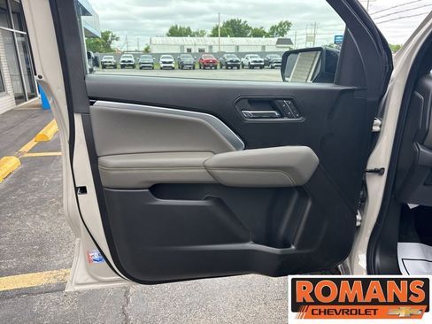 New 2026 Chevrolet Colorado ZR2 w/ Midnight Edition AWD/4WD image 11