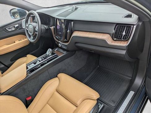 Used 2023 Volvo XC60 B5 Ultimate image 21