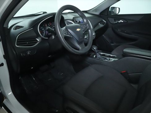 Used 2024 Chevrolet Malibu LT FWD image 17