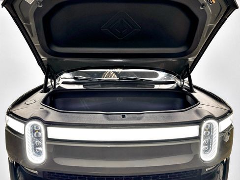 Used 2023 Rivian R1S Launch Edition AWD/4WD image 25