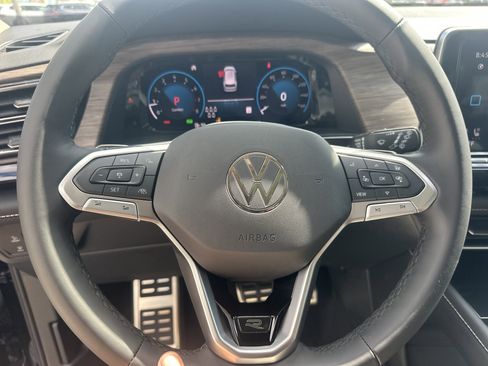 New 2026 Volkswagen Atlas SEL Premium R-Line AWD/4WD image 18