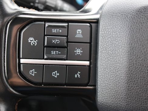 Used 2023 Ford Expedition Platinum AWD/4WD image 19
