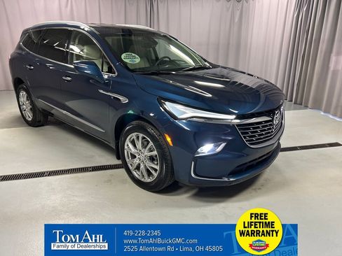 Used 2023 Buick Enclave Essence w/ Experience Buick Package FWD image 1