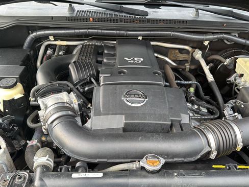 Used 2017 Nissan Frontier Desert Runner RWD image 32