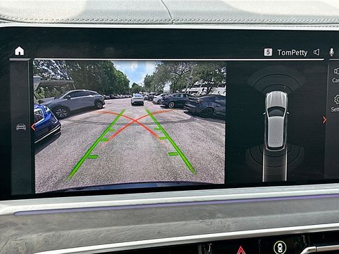 Used 2022 BMW X5 xDrive40i w/ M Sport Package image 14