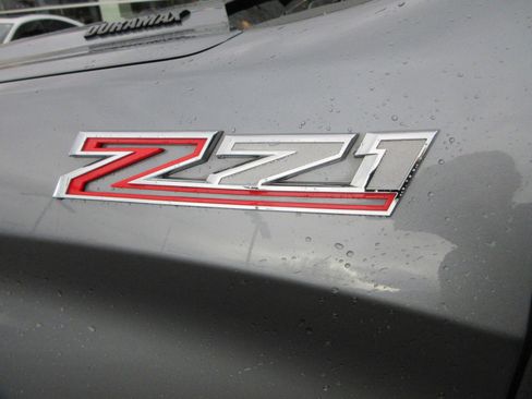 Used 2021 Chevrolet Silverado 1500 LT w/ All Star Edition Plus image 3