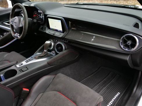 Used 2021 Chevrolet Camaro ZL1 image 38