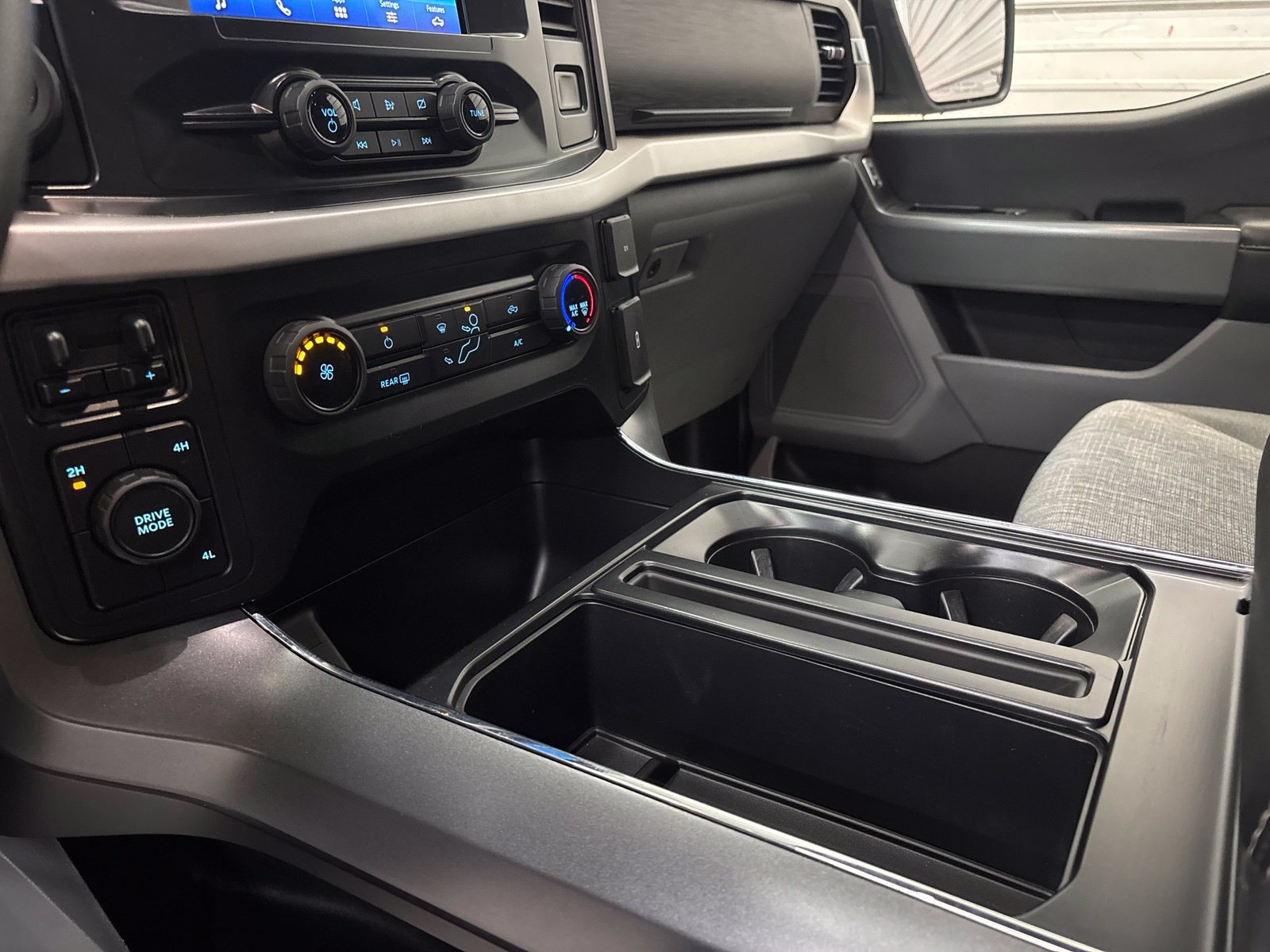 Used 2022 Ford F150 XLT w/ Trailer Tow Package AWD/4WD image 20