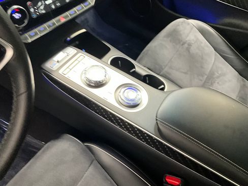 Used 2022 Genesis GV70 3.5T Sport w/ Sport Prestige Package image 17