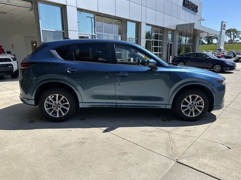 Used 2024 MAZDA CX-5 AWD 2.5 S w/ Select Package image 10