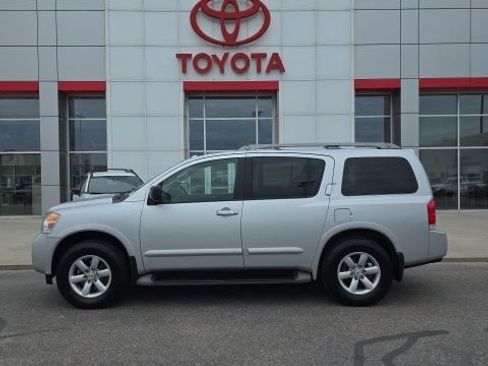 Used 2014 Nissan Armada SV image 7