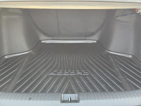 Used 2025 Honda Accord SE image 28