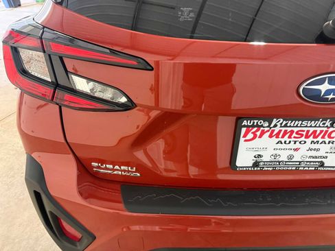 Used 2024 Subaru Crosstrek 2.0i Premium AWD/4WD image 17