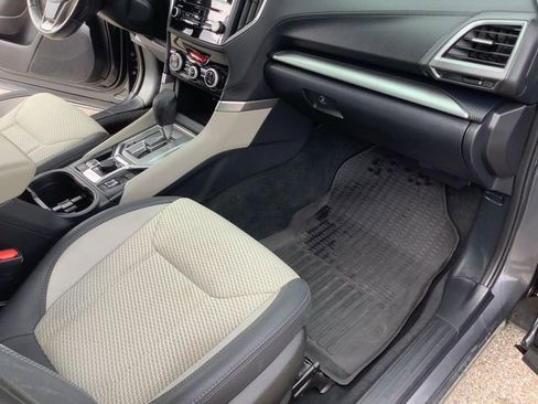 Used 2022 Subaru Forester Premium image 21