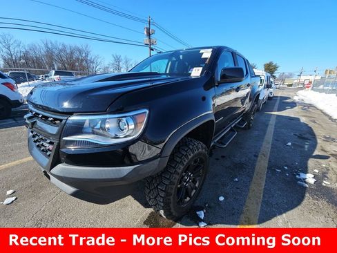 Used 2019 Chevrolet Colorado ZR2 w/ ZR2 Midnight Special Edition image 3