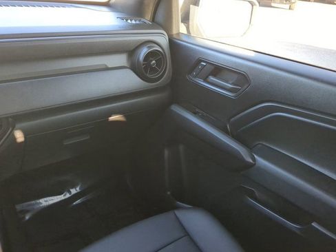 Used 2024 Chevrolet Colorado Trail Boss w/ Advanced Trailering Package image 16