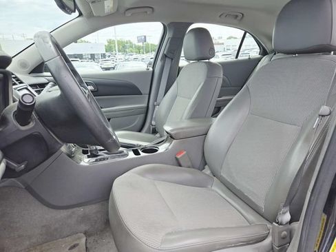 Used 2015 Chevrolet Malibu LT w/ Power Convenience Package FWD image 8