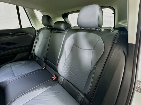New 2026 Volkswagen Tiguan SE AWD/4WD image 23