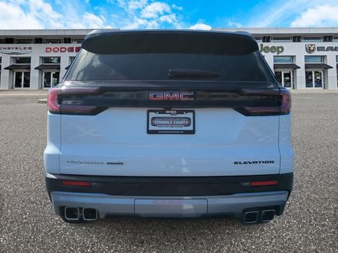 Used 2025 GMC Acadia Elevation image 7