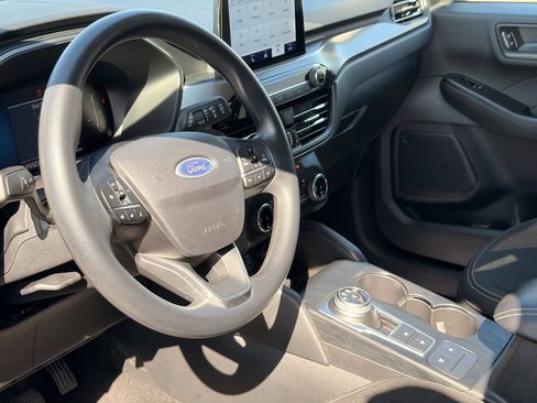 Certified 2025 Ford Escape Active FWD image 17
