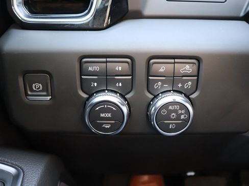 Used 2023 GMC Sierra 1500 Denali image 31