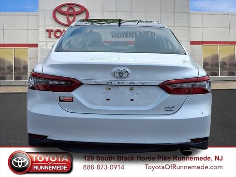 Certified 2022 Toyota Camry XLE AWD/4WD image 5