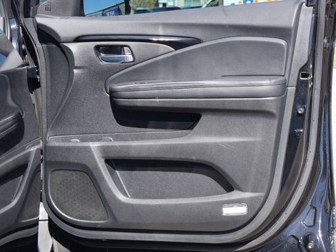 Used 2020 Honda Pilot Touring image 44