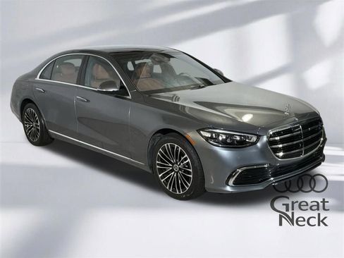 Used 2025 Mercedes-Benz S 580 4MATIC Sedan image 11