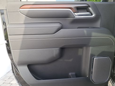 New 2026 GMC Sierra 2500 Denali w/ Denali Reserve Package image 11