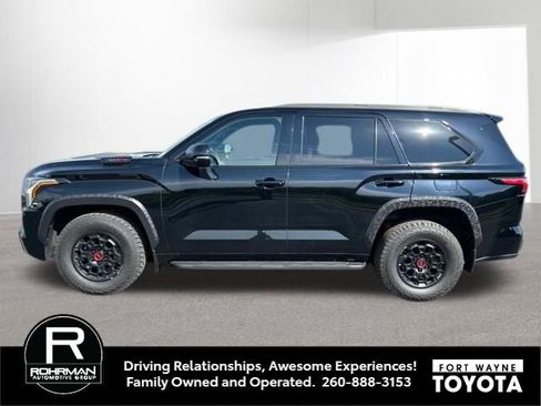 Used 2024 Toyota Sequoia TRD Pro AWD/4WD image 6
