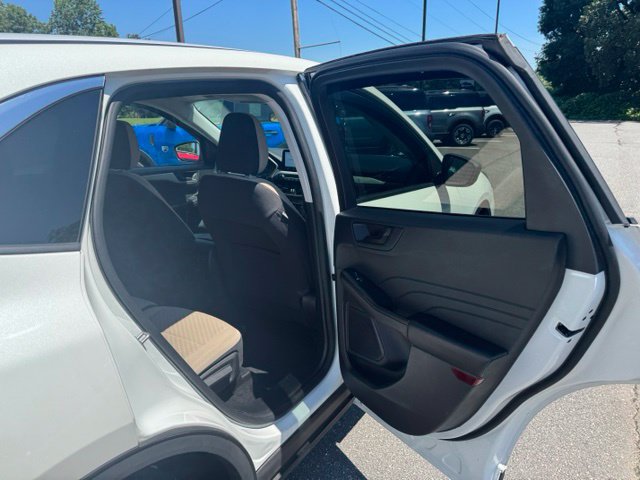 Used 2022 Ford Escape SE w/ Cold Weather Package AWD/4WD image 19