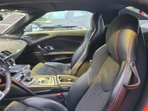 Used 2022 Audi R8 V10 performance RWD image 10