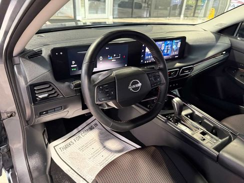 Used 2026 Nissan Sentra SR w/ Floor Mat Package FWD image 34