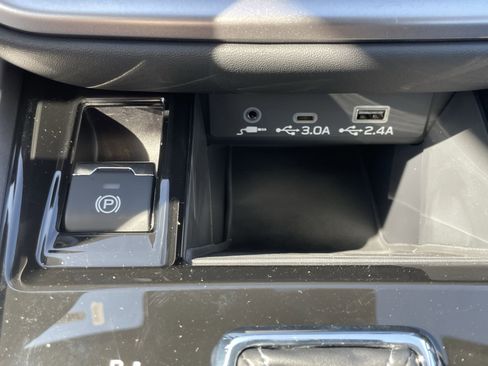 New 2025 Subaru Legacy Limited image 25