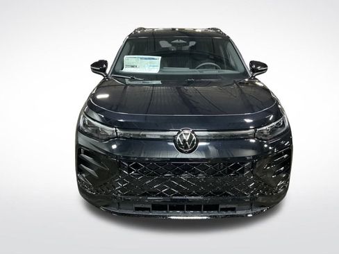 New 2026 Volkswagen Tiguan SE R-Line AWD/4WD image 8