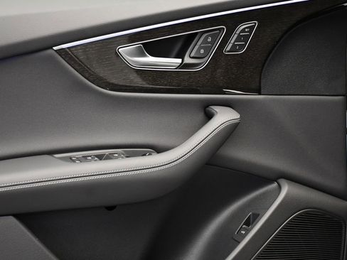 New 2026 Audi Q8 Premium Plus image 33