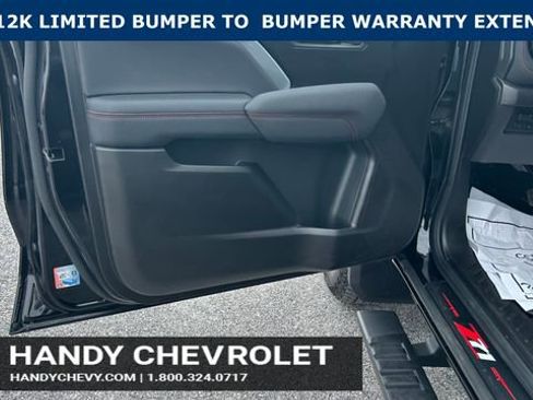 Used 2023 Chevrolet Colorado Z71 w/ Advanced Trailering Package AWD/4WD image 17