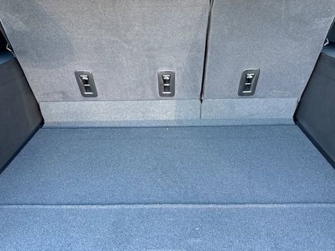 New 2026 GMC Yukon XL Denali w/ Sun & Power Step Package AWD/4WD image 18